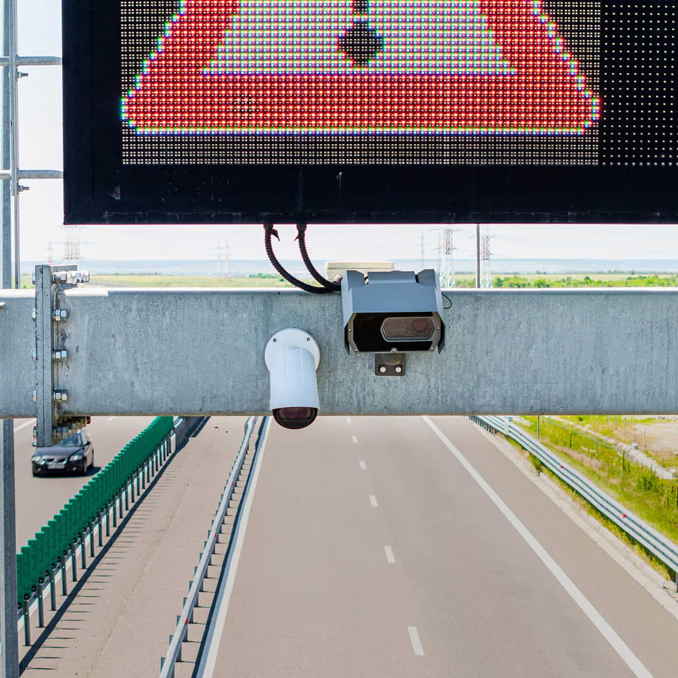 Soluții pentru aplicarea legii, Soluții de gestionare a traficului, IESYS, detectarea încălcărilor