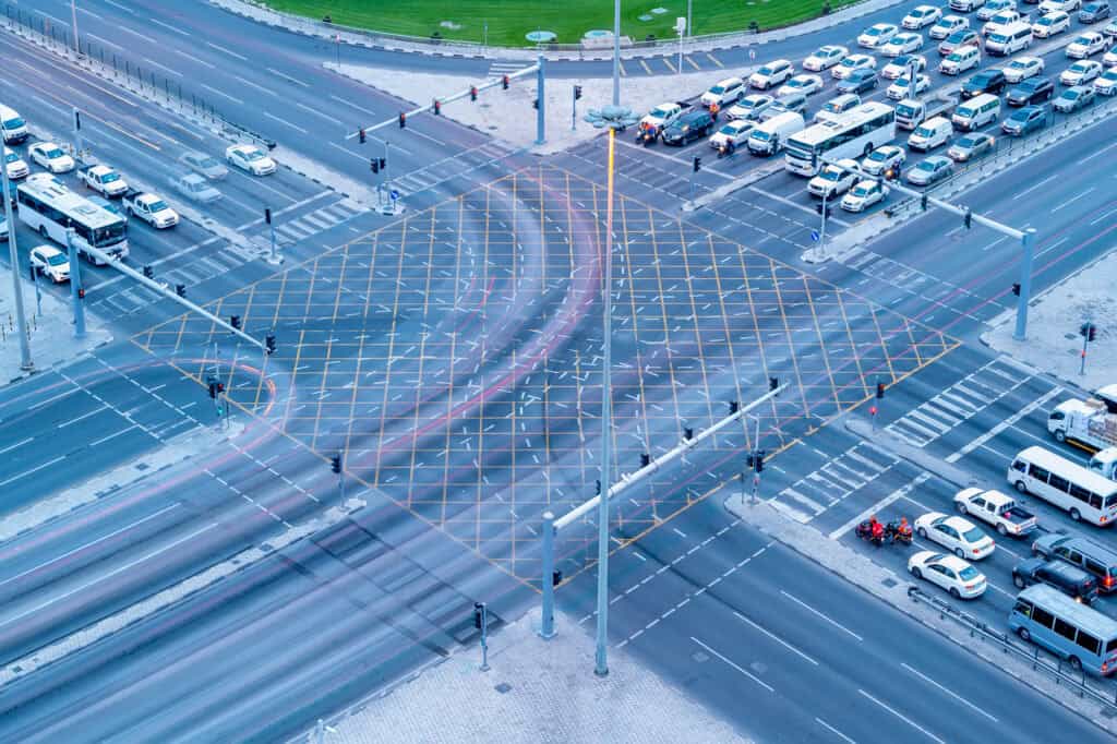 Sisteme inteligente de control al traficului urban, sisteme de gestionare a traficului, IESYS